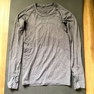Lululemon Swiftly Tech Long Sleeve Stripe  size 6